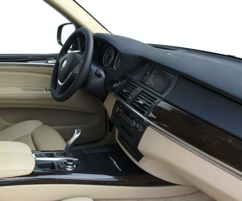 Name:  2011-BMW-X5-Interior.jpg
Views: 227211
Size:  106.1 KB