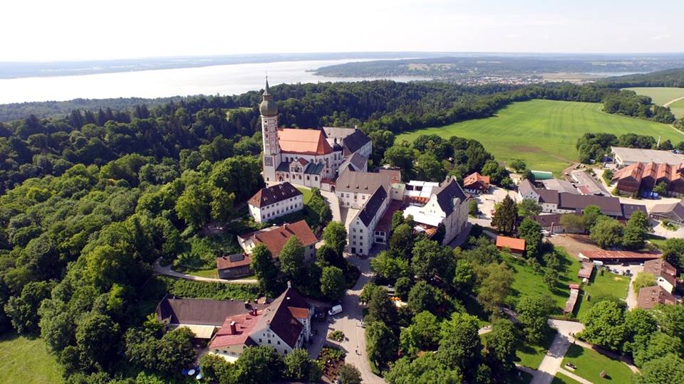 Name:  Kloster Andrechs11406952_10153334956172383_5282984285131791715_n.jpg
Views: 18824
Size:  101.7 KB