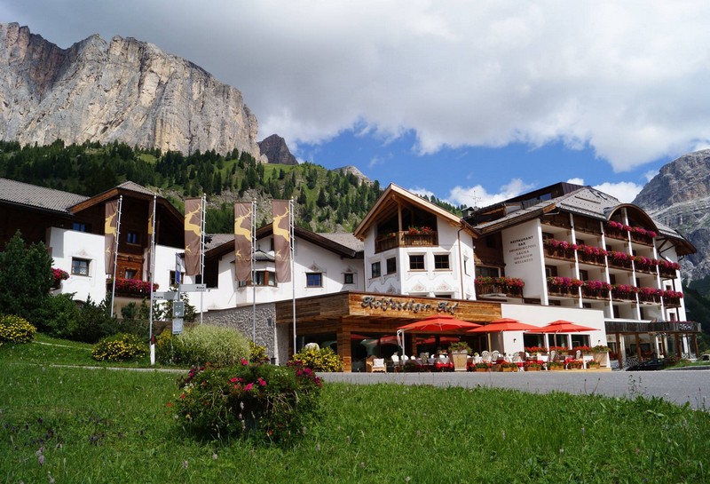 Name:  Sella  Hotel Kolfuschgerhof     10499343_704382849598048_534667051736844303_o.jpg
Views: 25964
Size:  155.6 KB