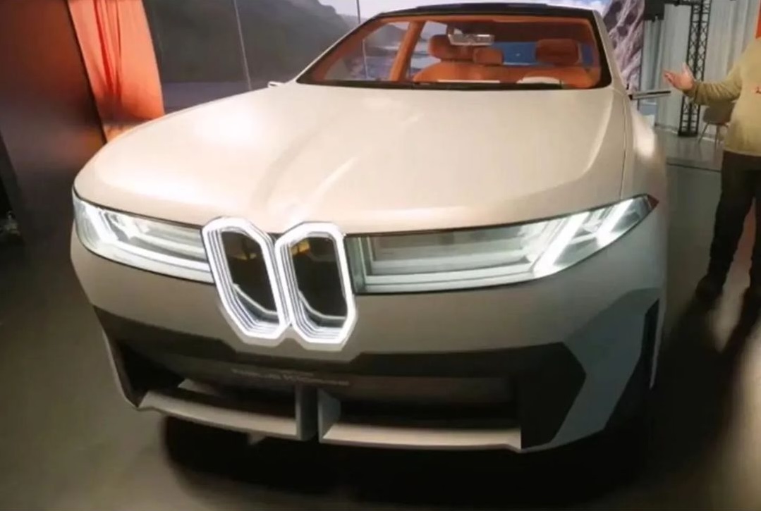 Name:  BMW Vision Neue Klasse X Leaked.jpg
Views: 34478
Size:  127.7 KB
