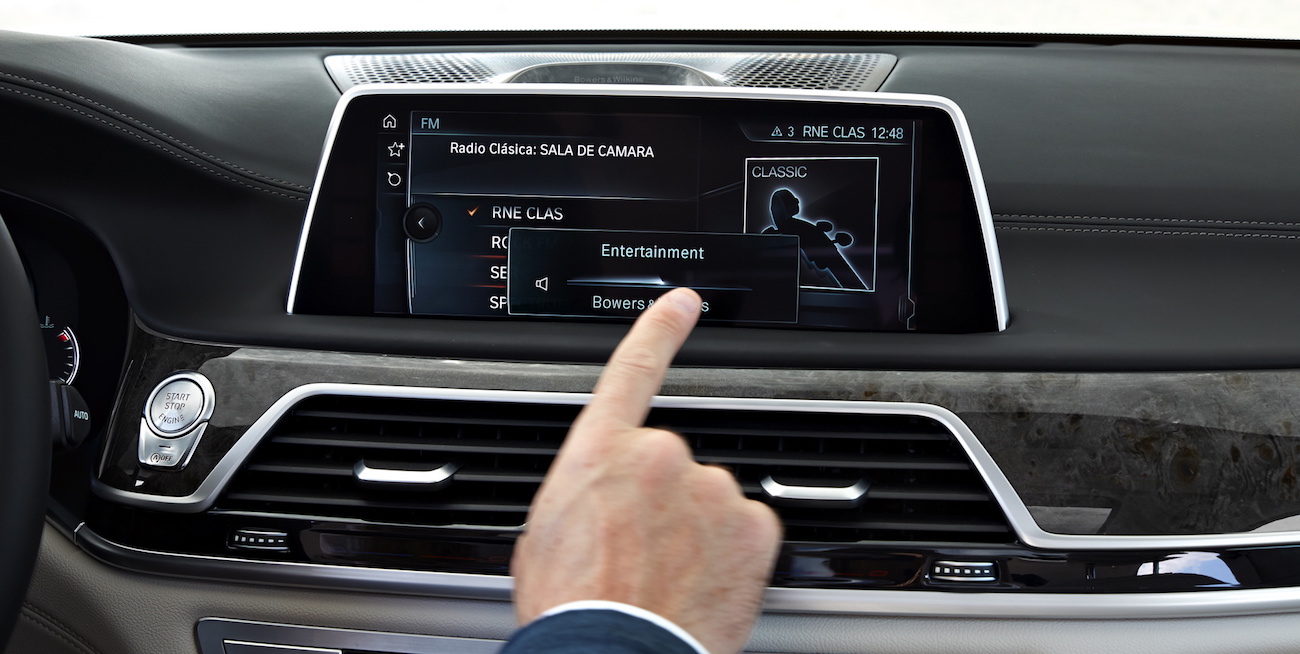 Name:  bmwtouchscreen 2.jpg
Views: 21227
Size:  246.9 KB