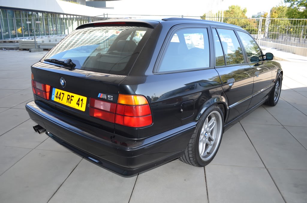 Name:  e34 M5 bonhams auction  DSC_0086.jpg
Views: 15571
Size:  120.5 KB