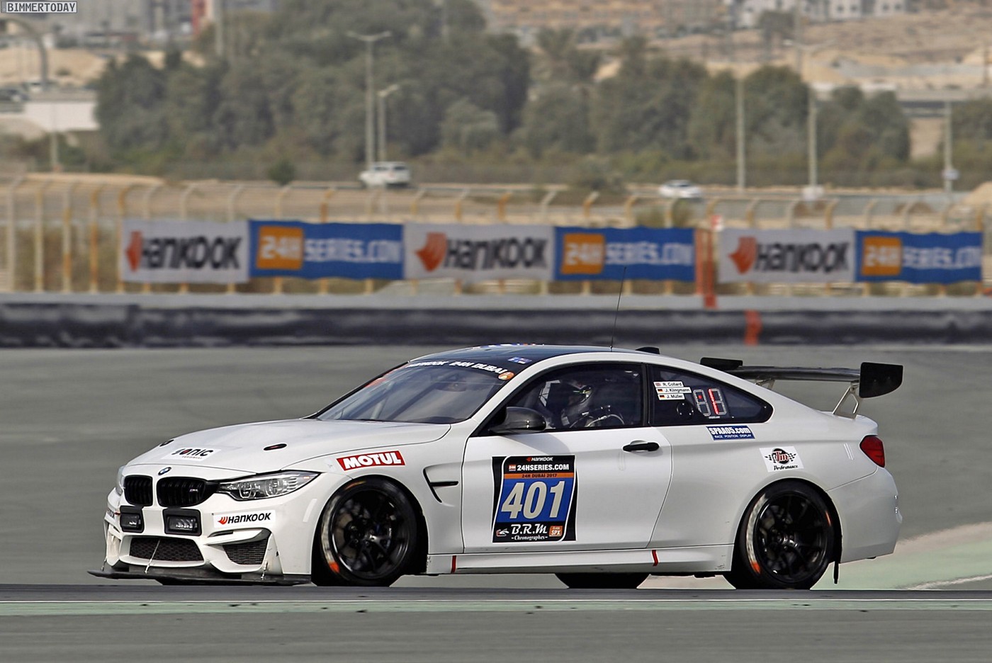 Name:  24h-Dubai-2017-BMW-M4-GT4-02.jpg
Views: 8869
Size:  239.5 KB