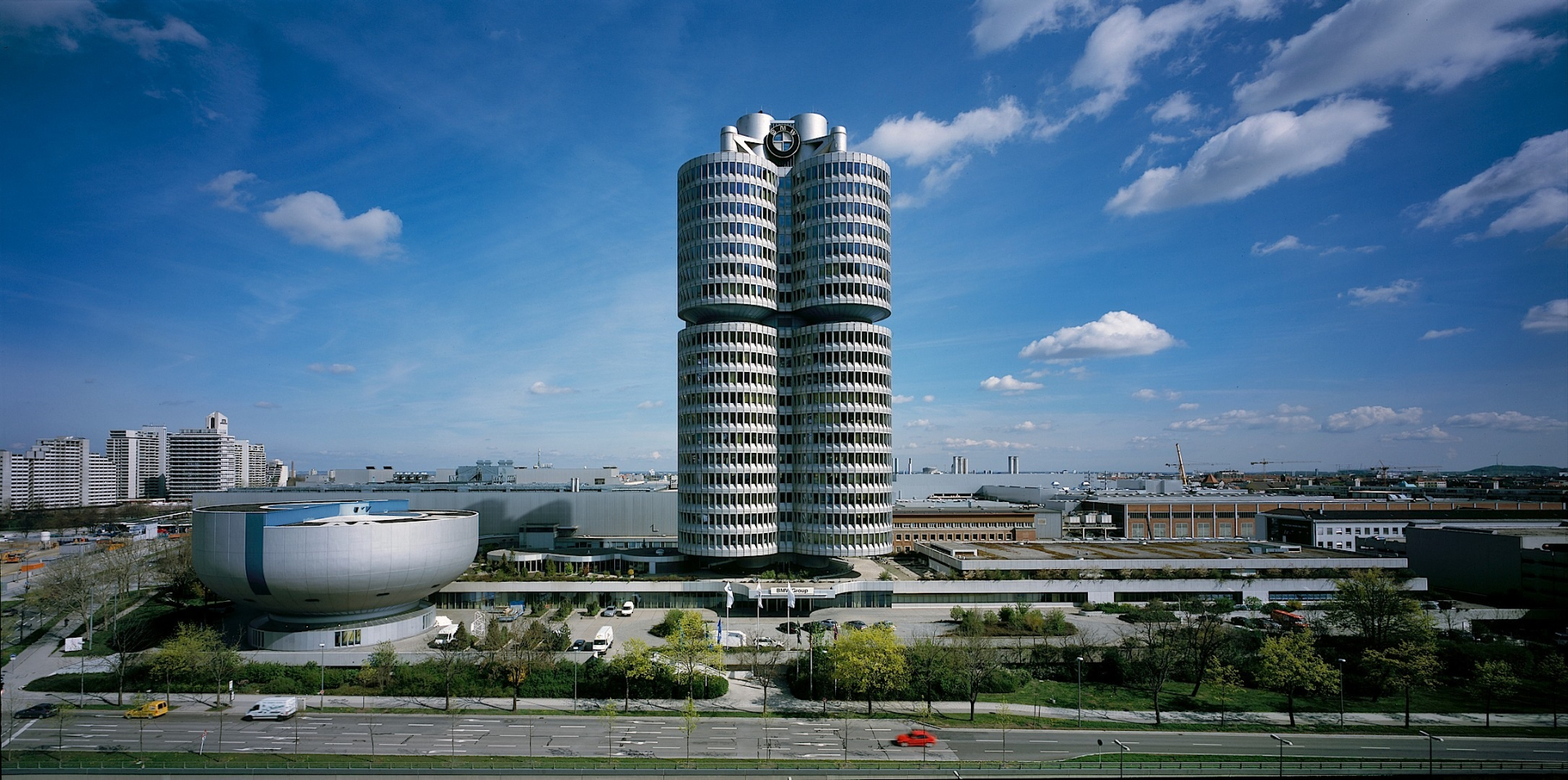 Name:  bmw-s-tower-and-museum-in-munich-celebrate-40-years-of-existence-63145_1.jpg
Views: 3501
Size:  1.72 MB